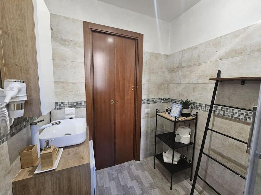 Fountain 4 Bdr Deluxe 30 Min To Rome Apartment